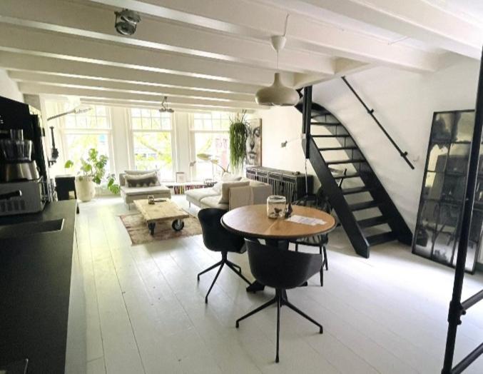 Volledige Bovenwoning Binnenstad 陆瓦尔登 外观 照片